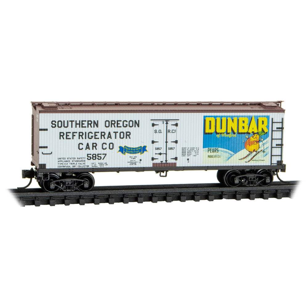 MTL 04900946 MT&L 40' Double Sheathed Wood Reefer With Vertical Brake Wheel Dunbar Pears - Rd# 5857