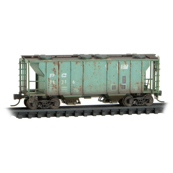 MTL 09544100 N PS-2 2 Bay Covered Hopper Penn Central 74216