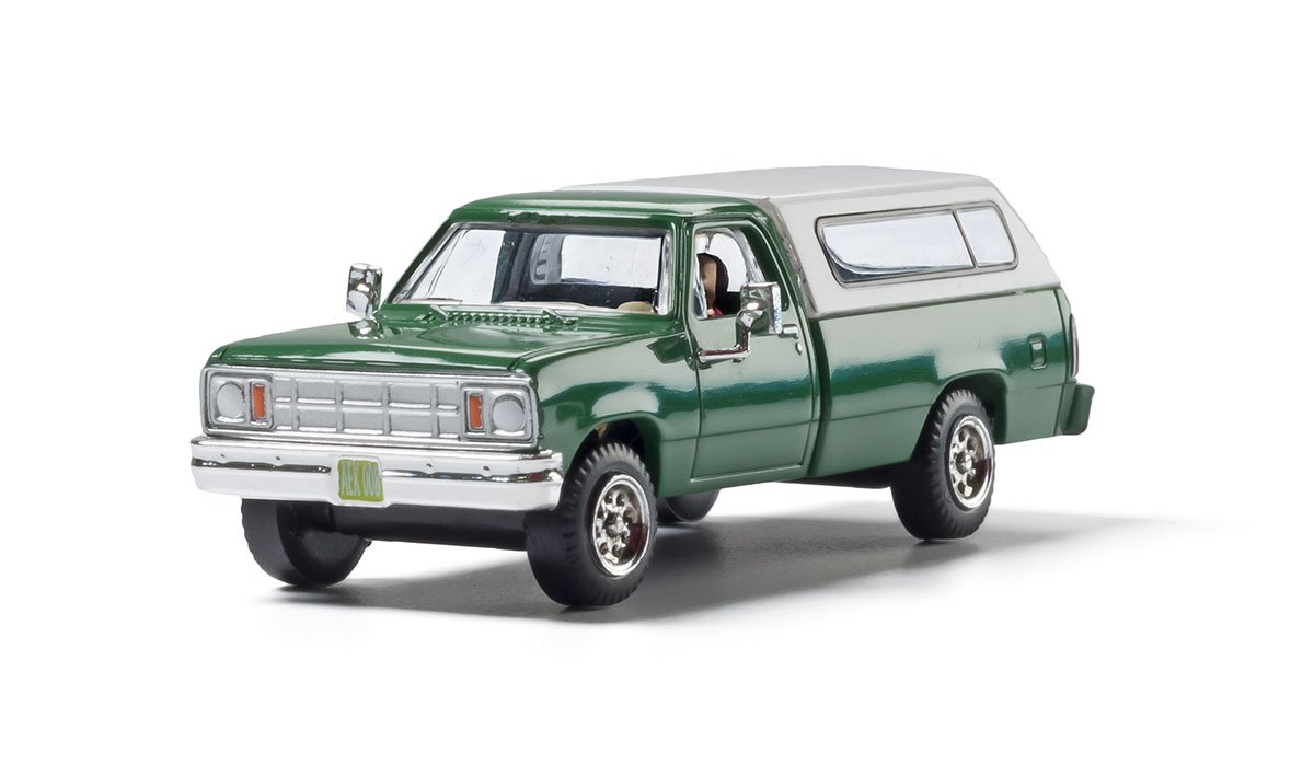 WOO AS5364 HO Camper Shell Truck